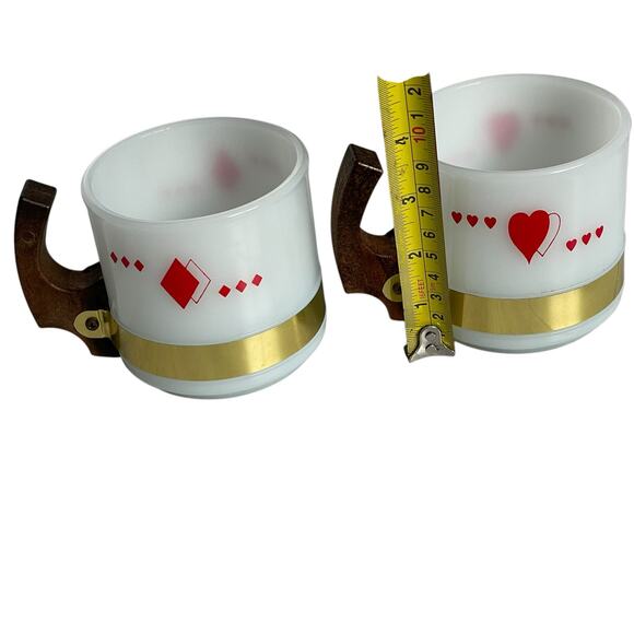 Vintage Siesta Ware Playing Card White Milk Glass Mug Wood Handle MCM Hearts - Picture 9 of 12